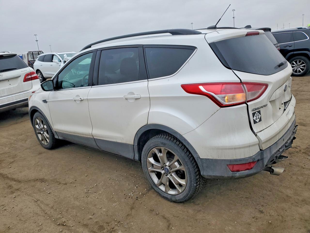 2016 FORD ESCAPE SE photo 2