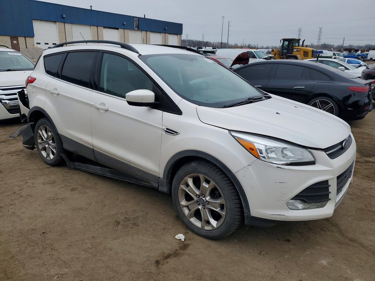 2016 FORD ESCAPE SE photo 4
