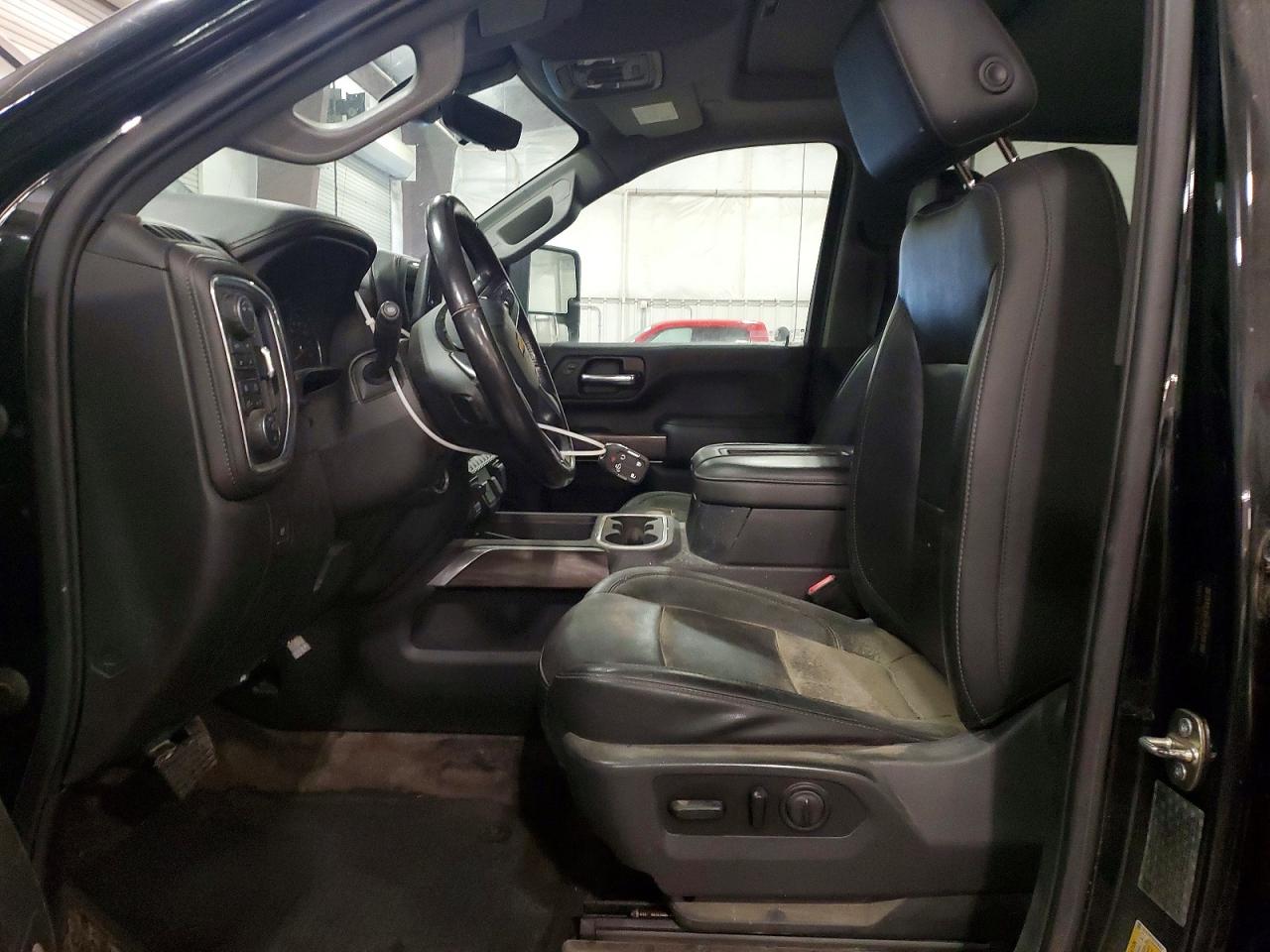 2020 CHEVROLET SILVERADO K2500 HEAVY DUTY LTZ photo 25