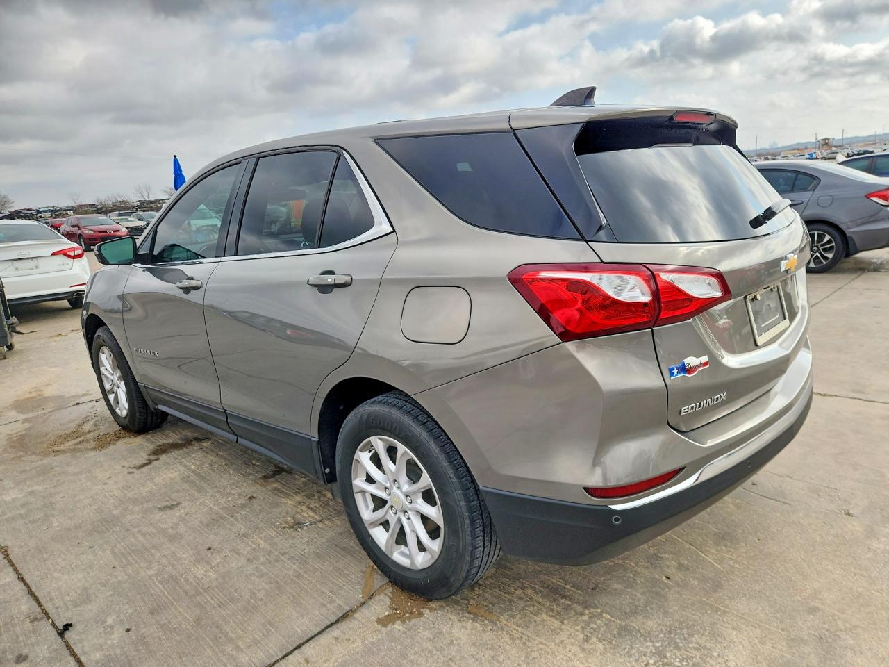 2019 CHEVROLET EQUINOX LT photo 5