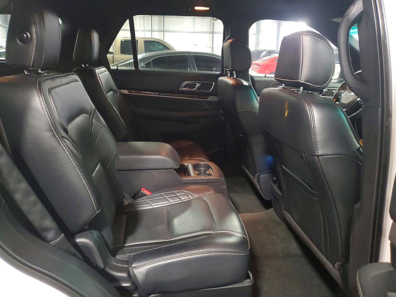 2017 FORD EXPLORER PLATINUM photo 11