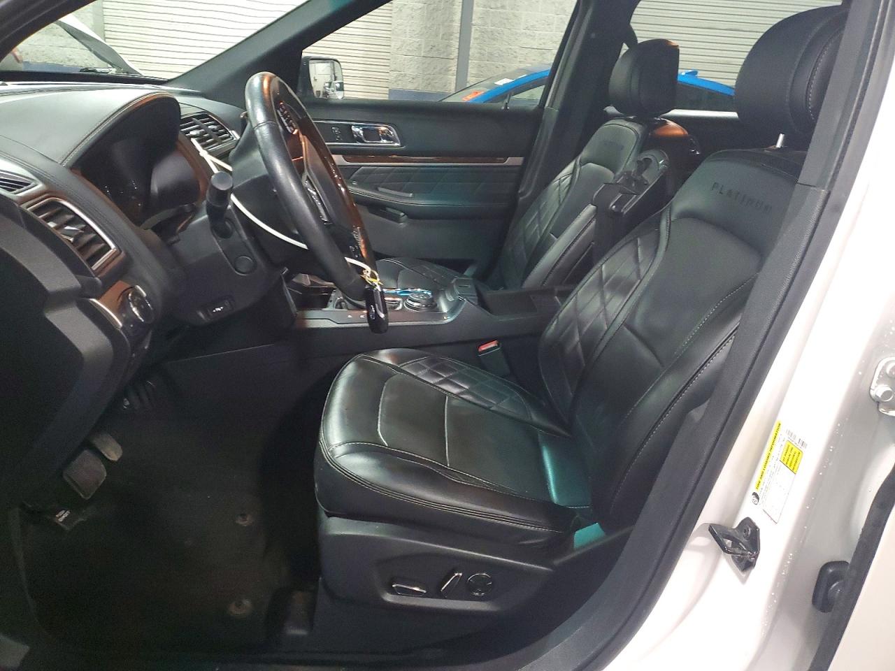 2017 FORD EXPLORER PLATINUM photo 7