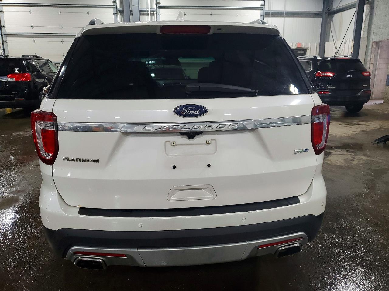 2017 FORD EXPLORER PLATINUM photo 6