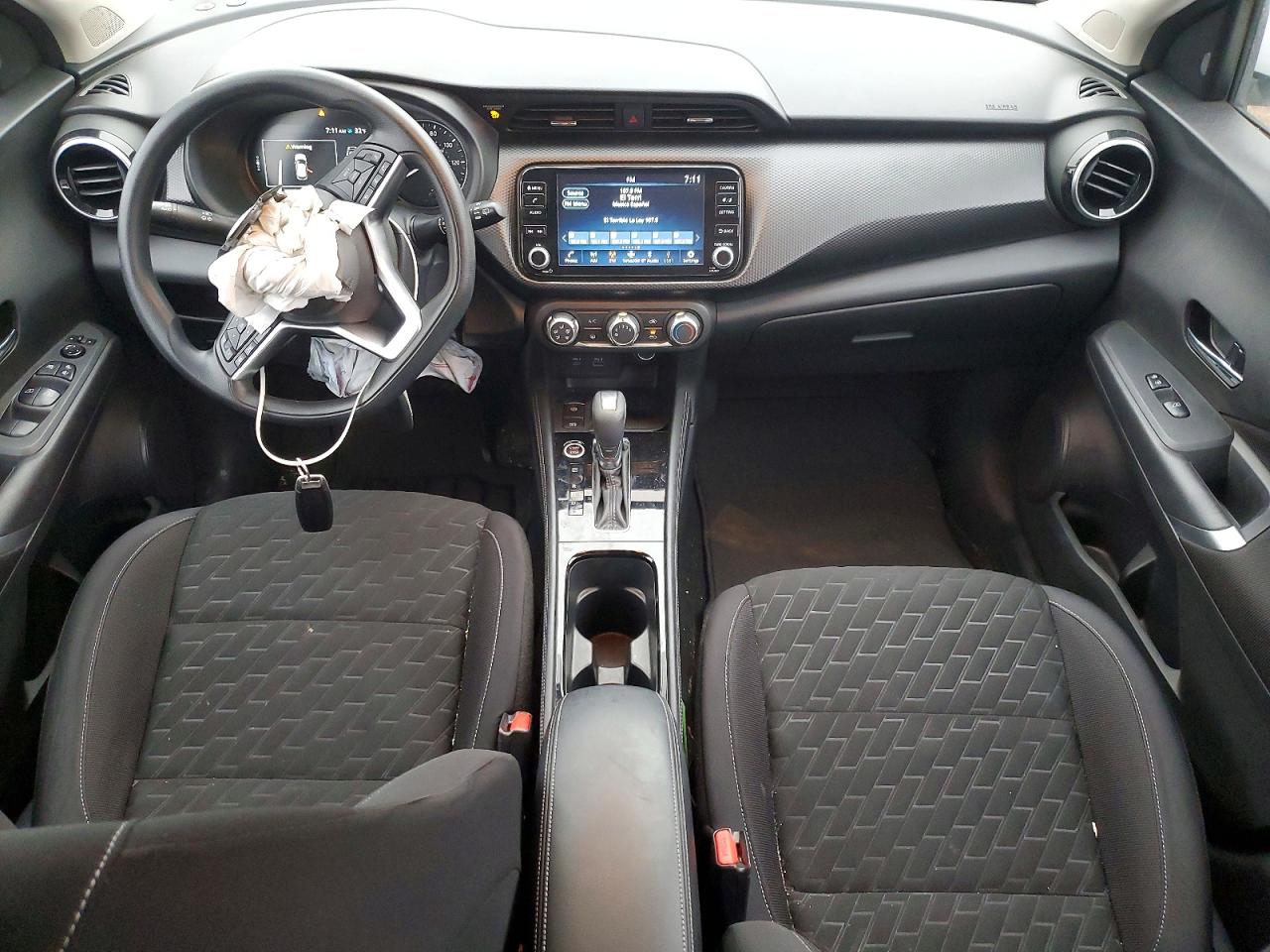 2023 NISSAN KICKS SV photo 8
