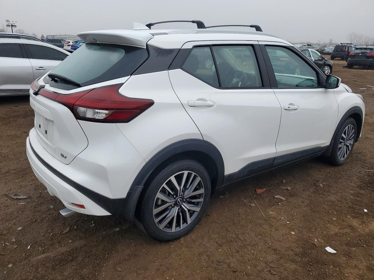 2023 NISSAN KICKS SV photo 3