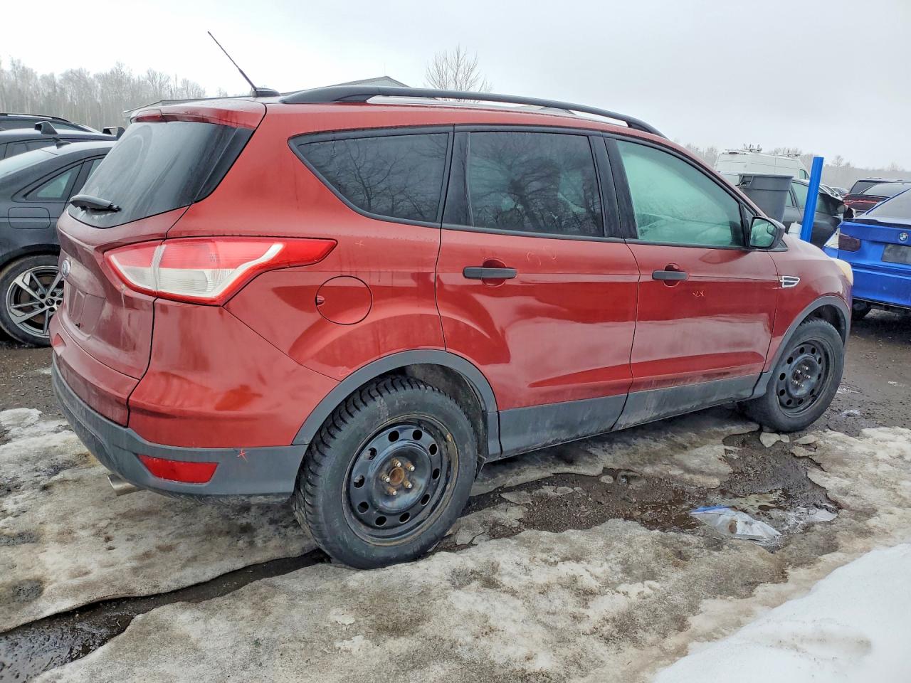 2016 FORD ESCAPE S photo 5