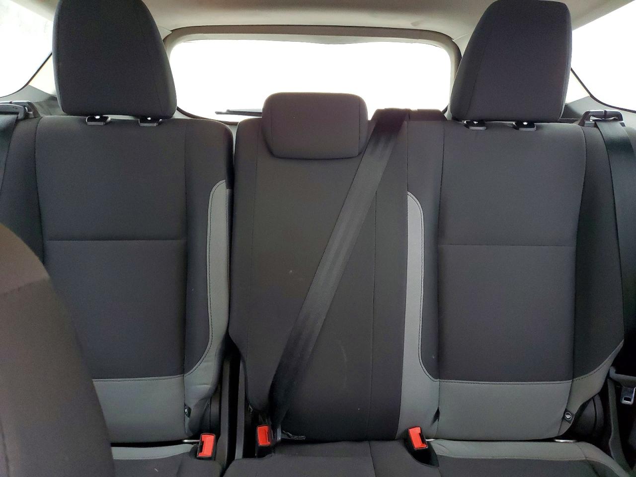 2016 FORD ESCAPE S photo 19