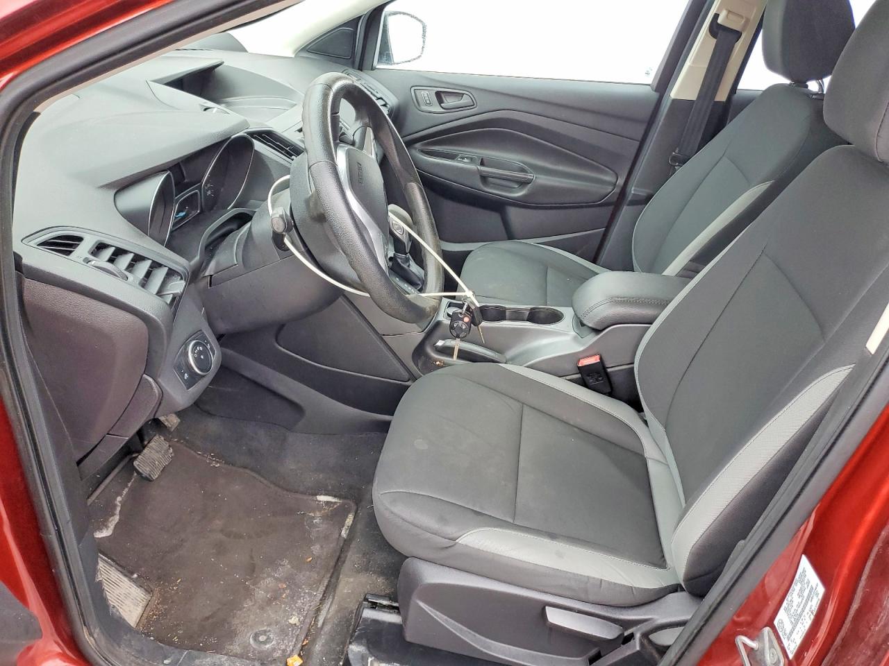 2016 FORD ESCAPE S photo 13