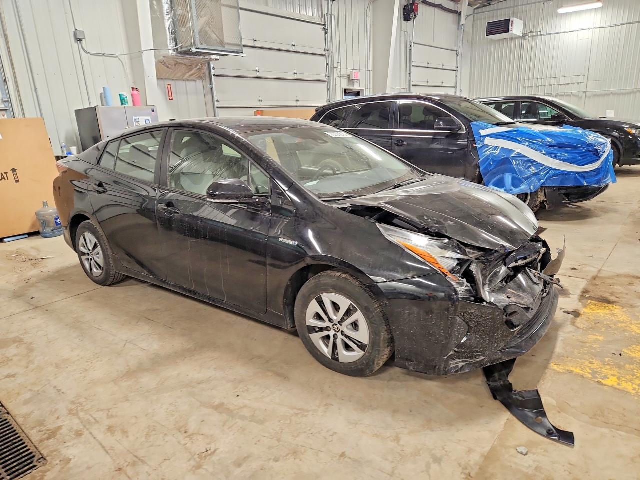 2018 TOYOTA PRIUS TWO photo 4