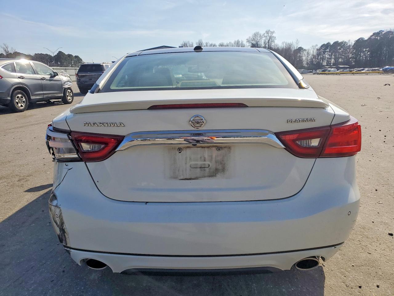 2017 NISSAN MAXIMA PLATINUM photo 11