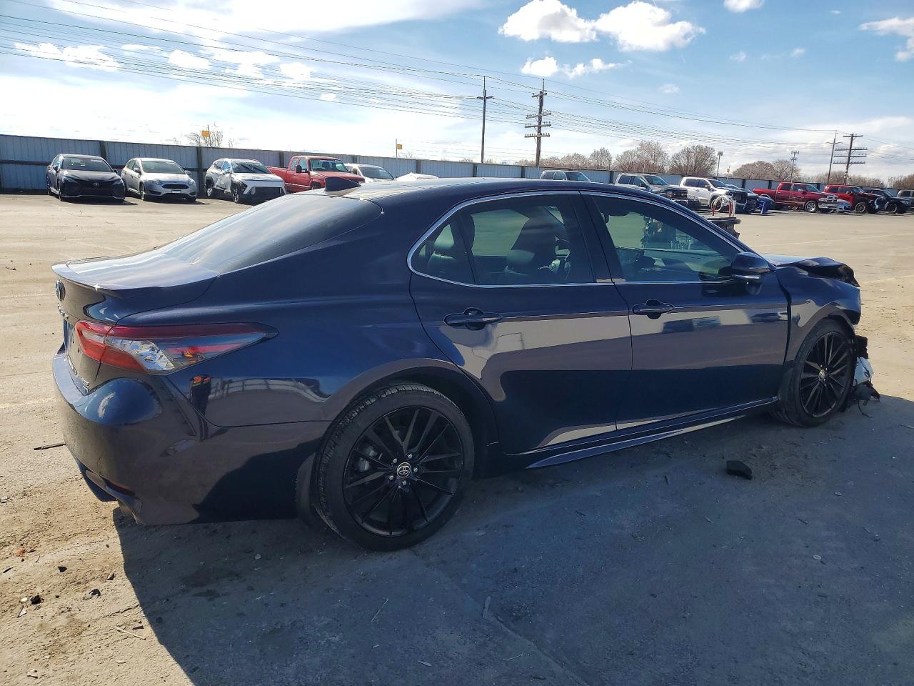 2021 TOYOTA CAMRY XSE photo 5