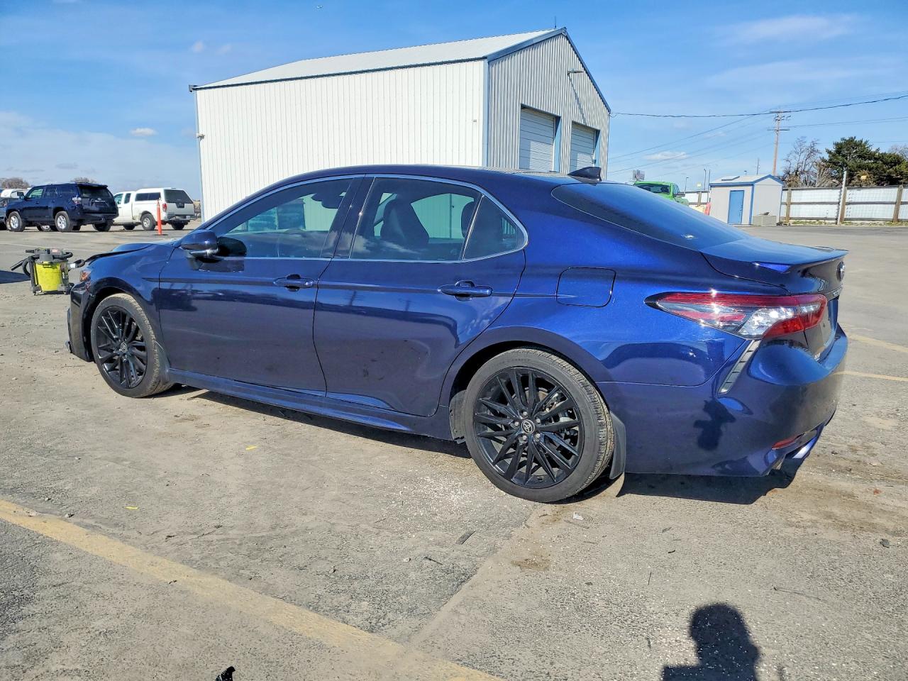 2021 TOYOTA CAMRY XSE photo 3