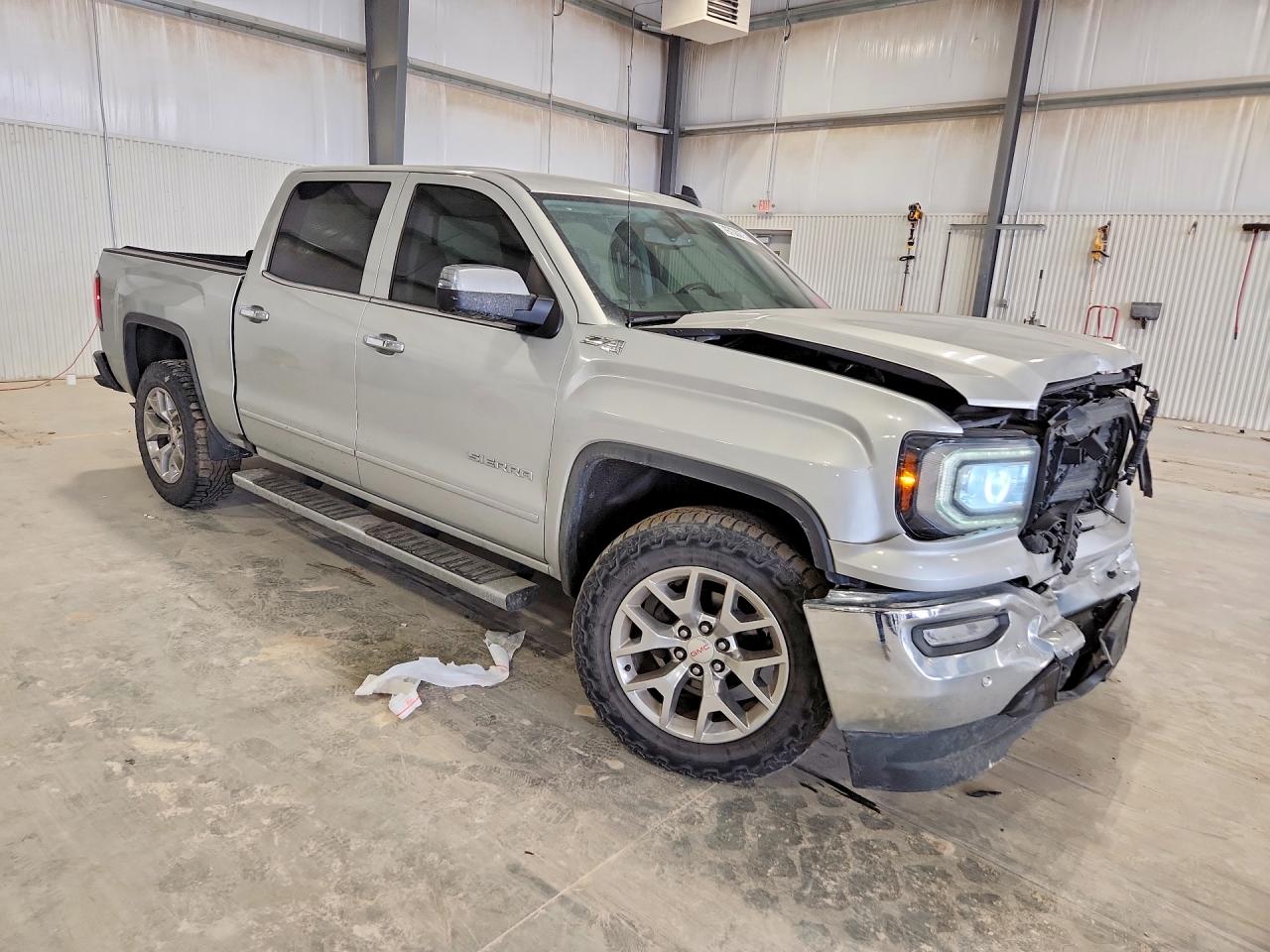 2017 GMC SIERRA K1500 SLT photo 7