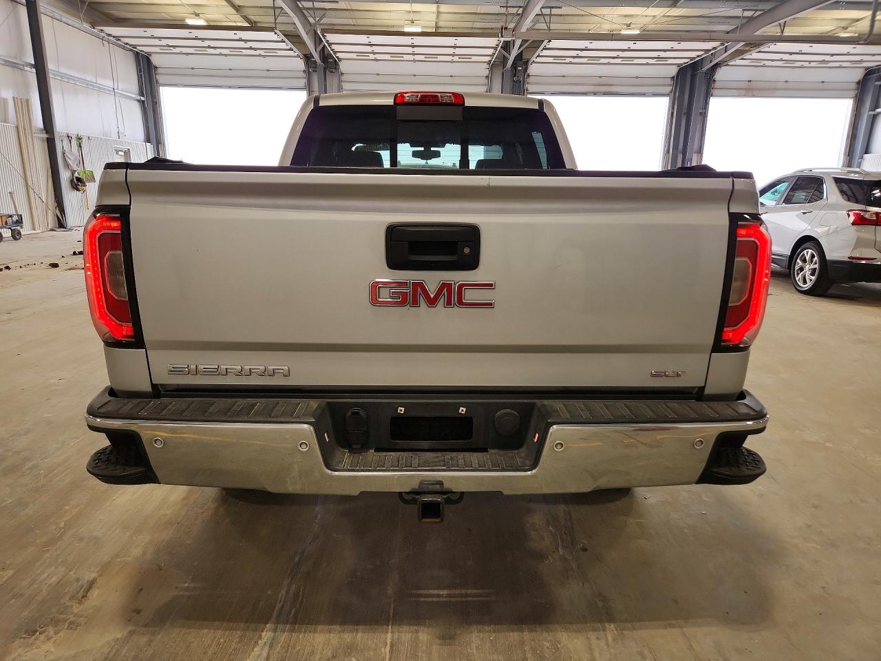 2017 GMC SIERRA K1500 SLT photo 11