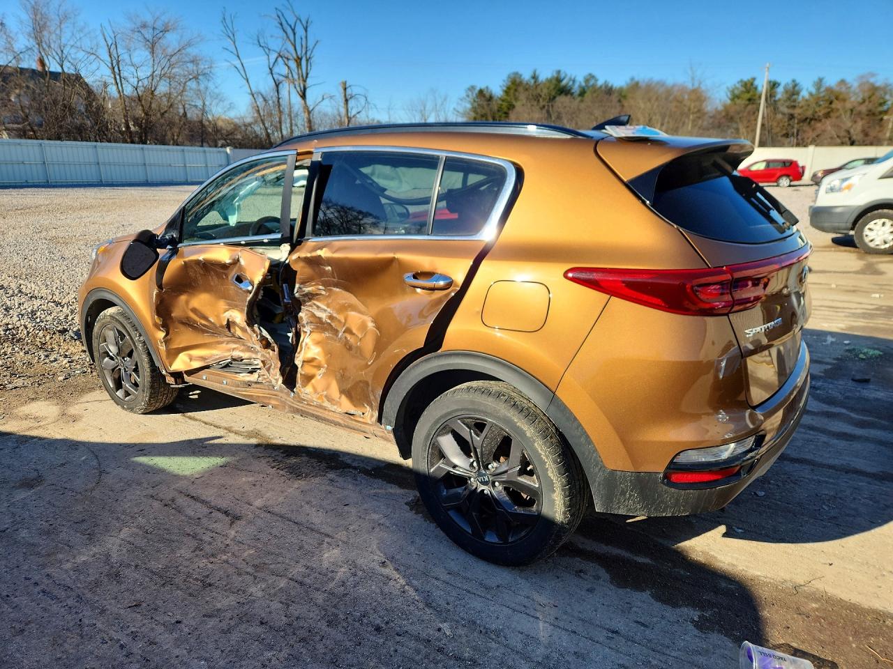 2020 KIA SPORTAGE S photo 3