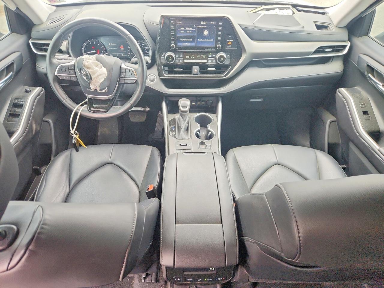 2020 TOYOTA HIGHLANDER XLE photo 15