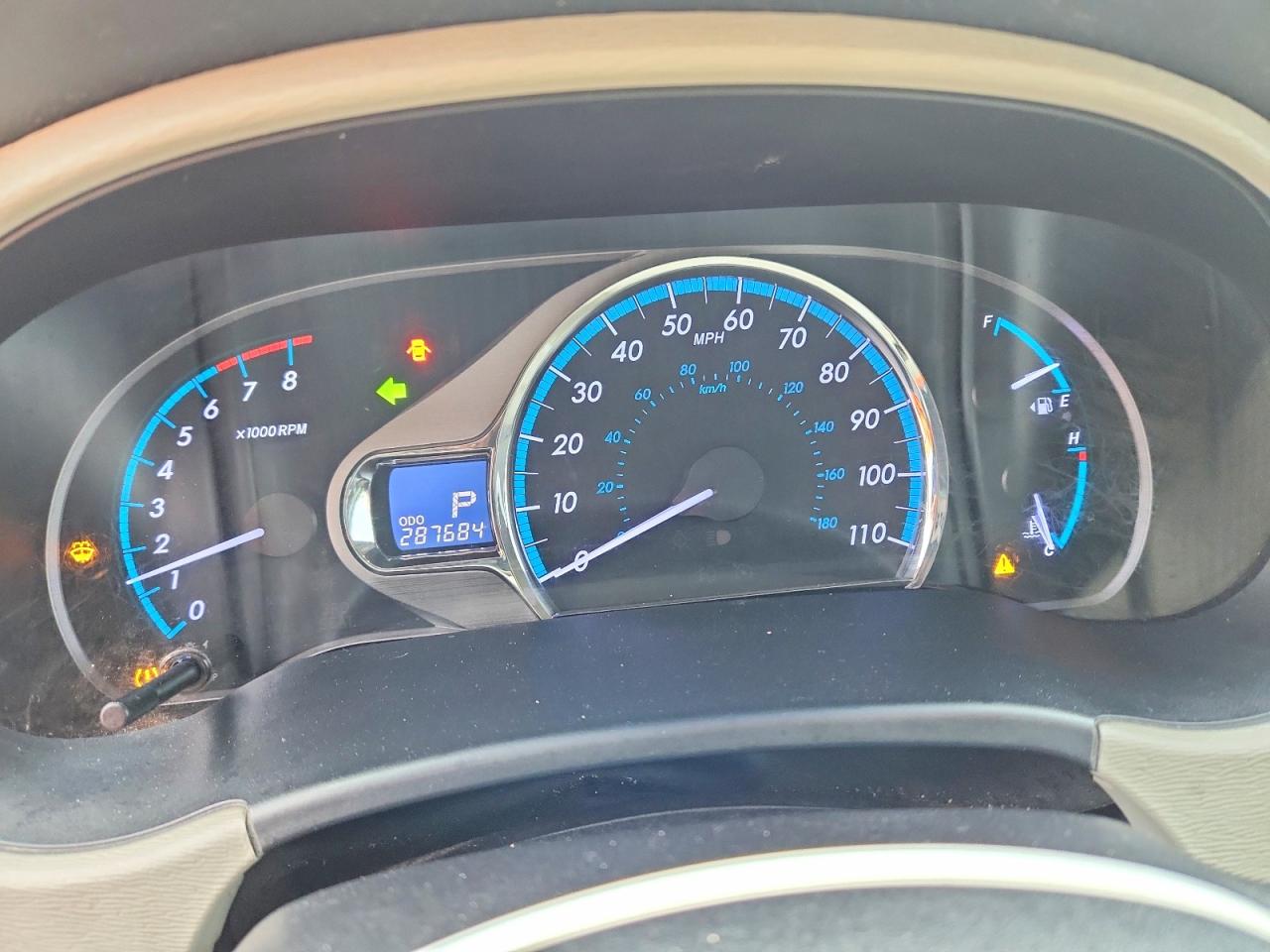 2014 TOYOTA SIENNA XLE 8-PASSENGER photo 25