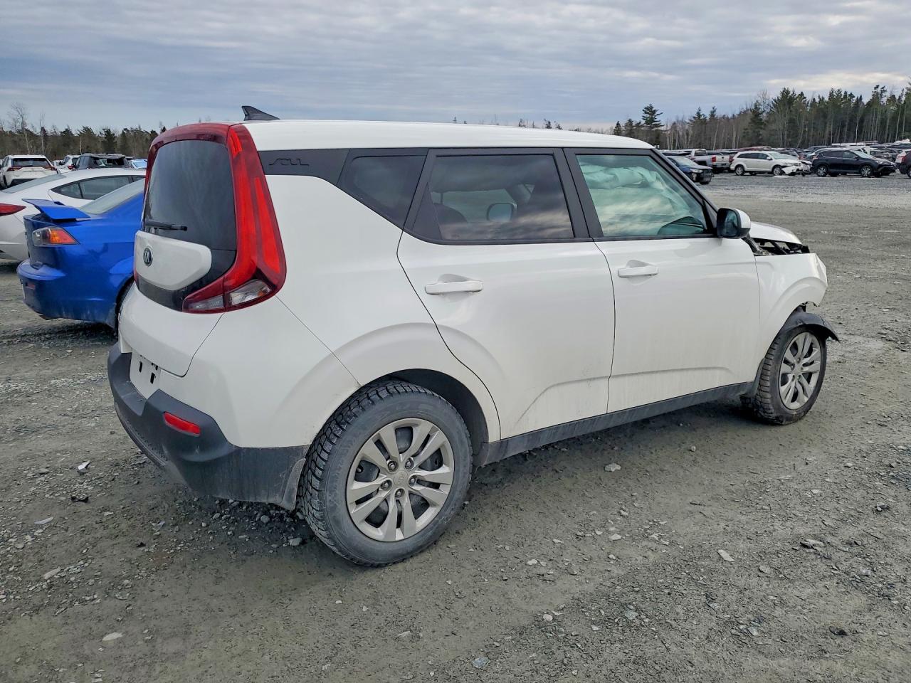 2021 KIA SOUL LX photo 3
