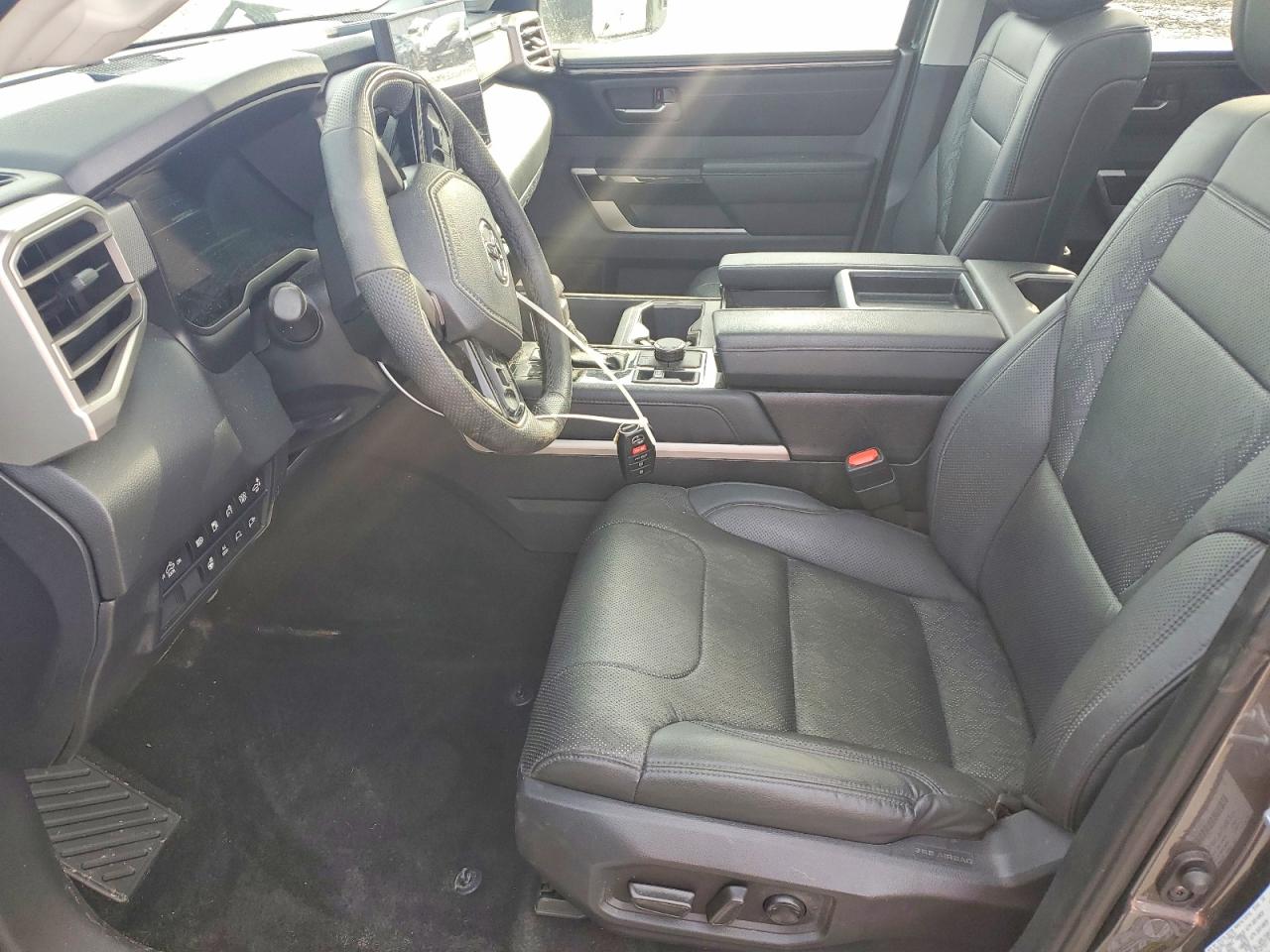 2024 TOYOTA TUNDRA LIMITED HV photo 19