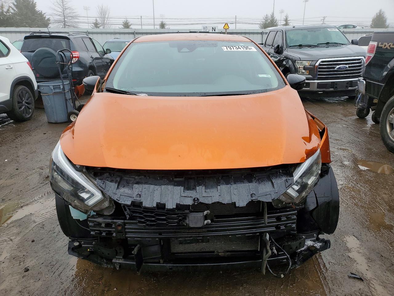 2021 NISSAN VERSA SR photo 9