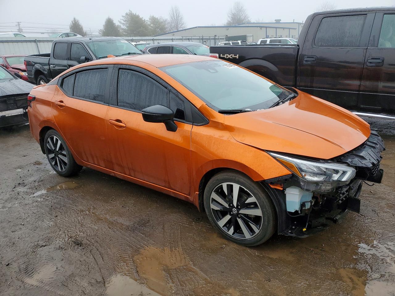 2021 NISSAN VERSA SR photo 7