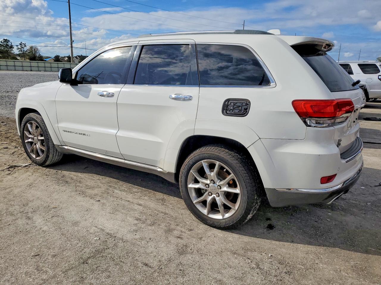 2014 JEEP GRAND CHEROKEE SUMMIT photo 3