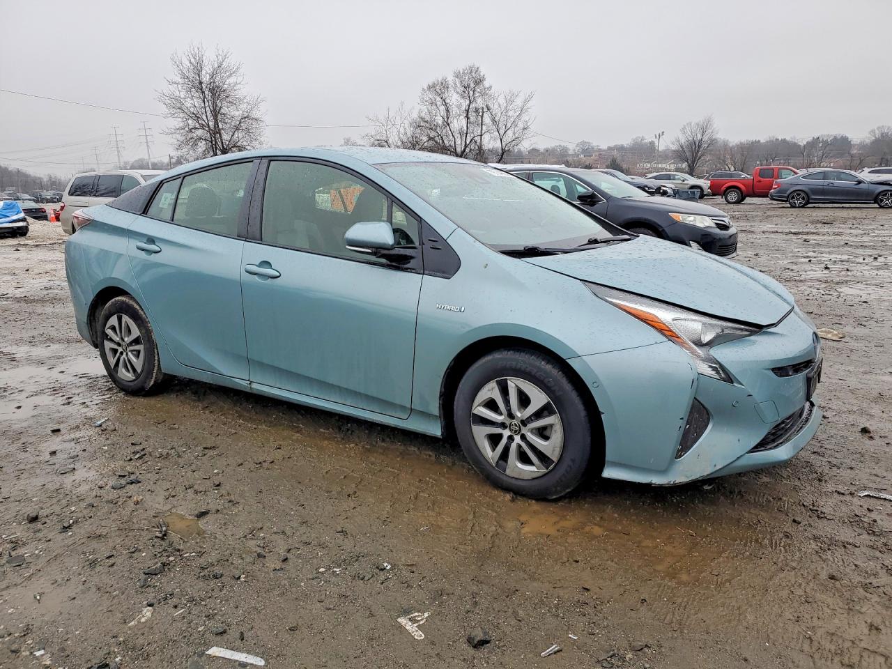 2018 TOYOTA PRIUS TWO photo 4