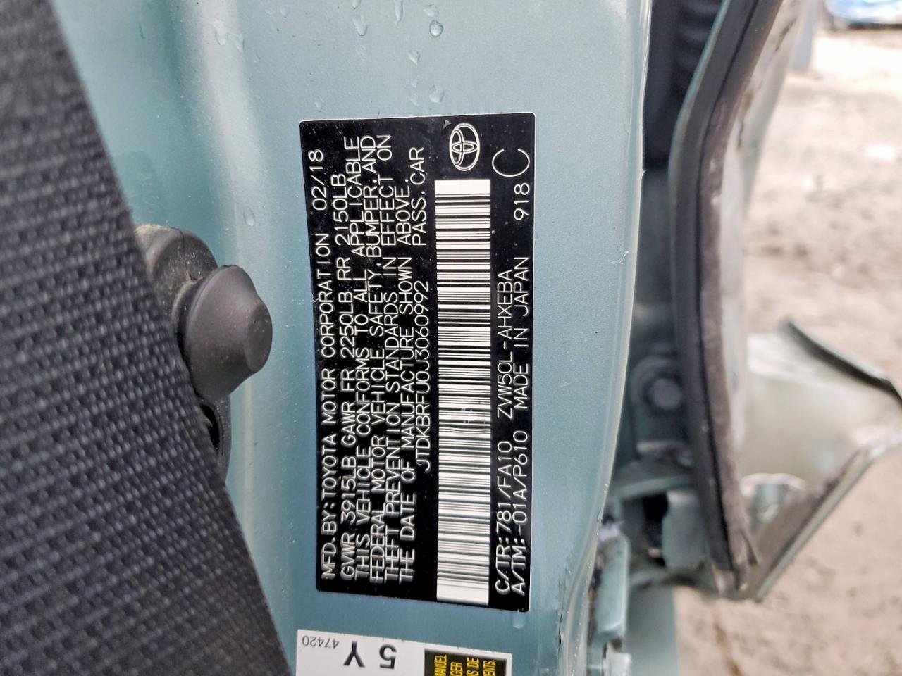 2018 TOYOTA PRIUS TWO photo 12
