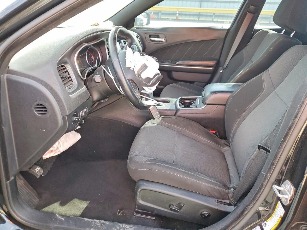 2015 DODGE CHARGER SXT photo 19
