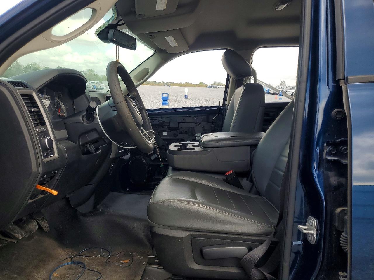 2019 RAM 1500 CLASSIC TRADESMAN photo 13