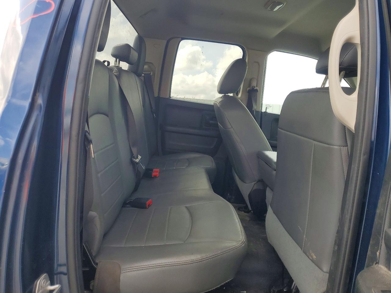 2019 RAM 1500 CLASSIC TRADESMAN photo 19