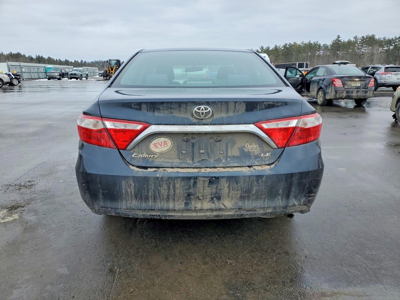 2016 TOYOTA CAMRY LE photo 6
