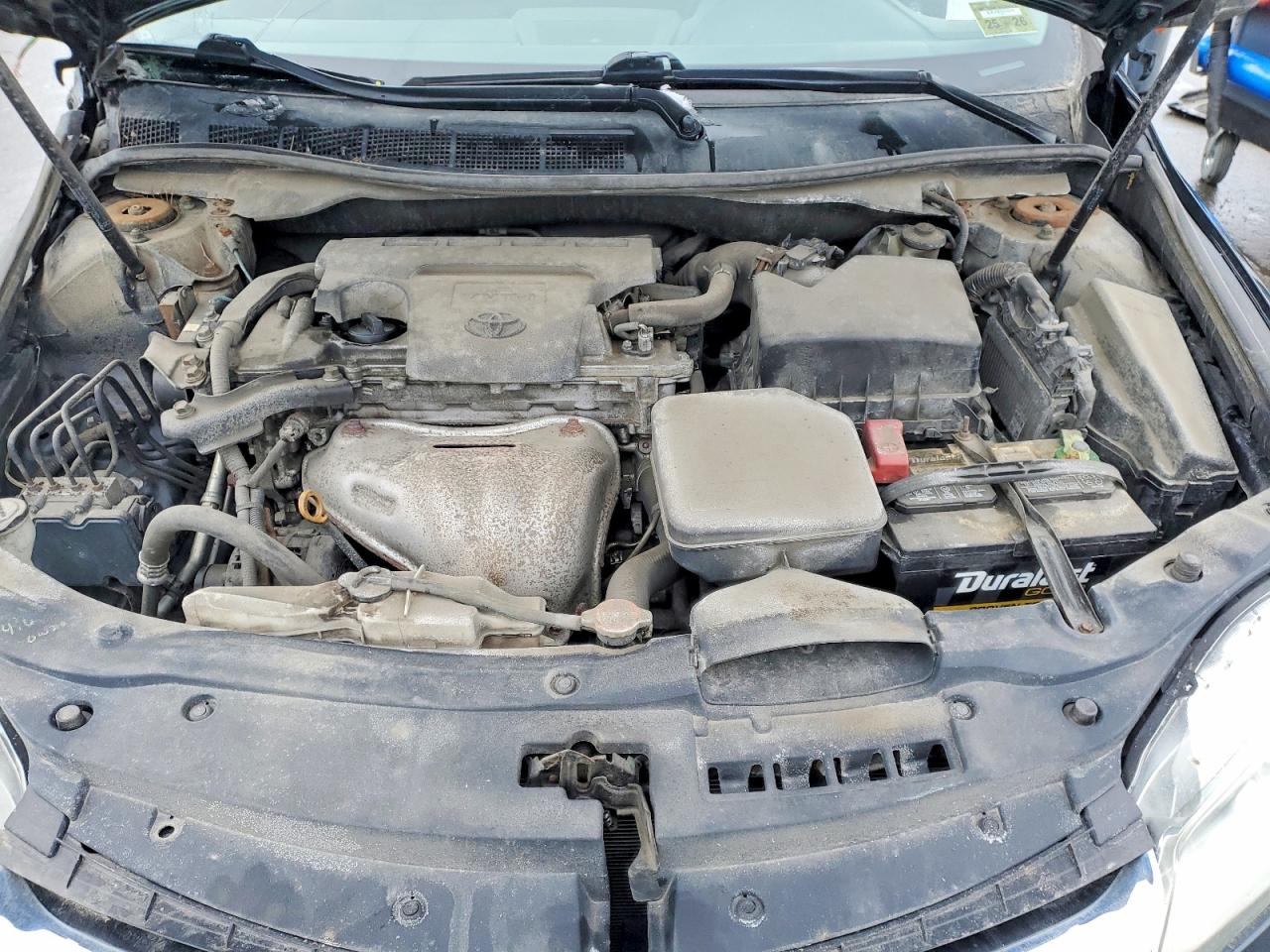 2016 TOYOTA CAMRY LE photo 11