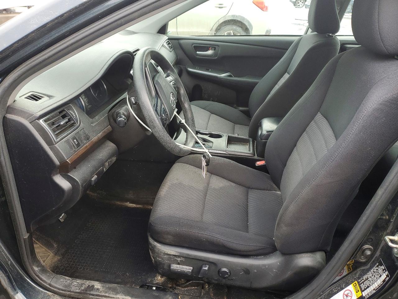 2016 TOYOTA CAMRY LE photo 7