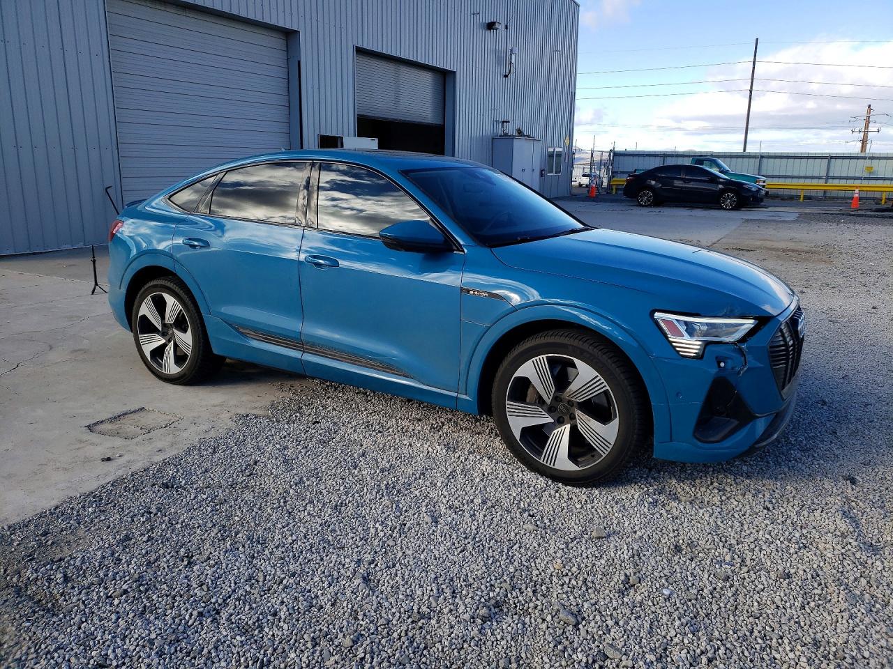 2021 AUDI E-TRON SPORTBACK PRESTIGE photo 4