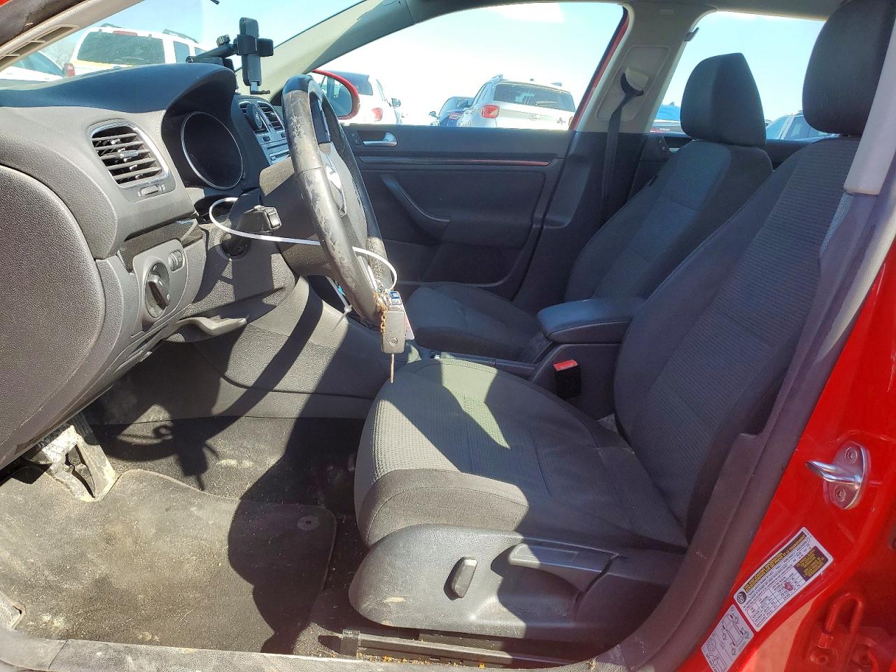 2013 VOLKSWAGEN JETTA S photo 19