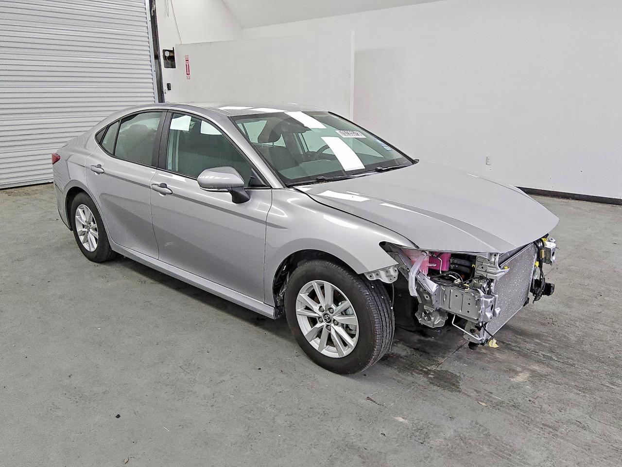2025 TOYOTA CAMRY LE photo 4