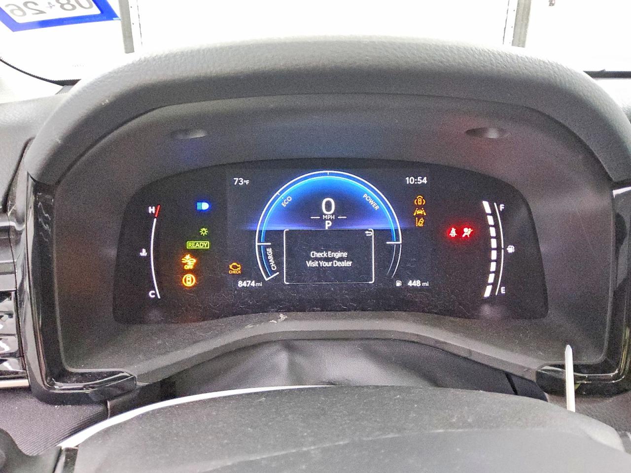2025 TOYOTA CAMRY LE photo 9