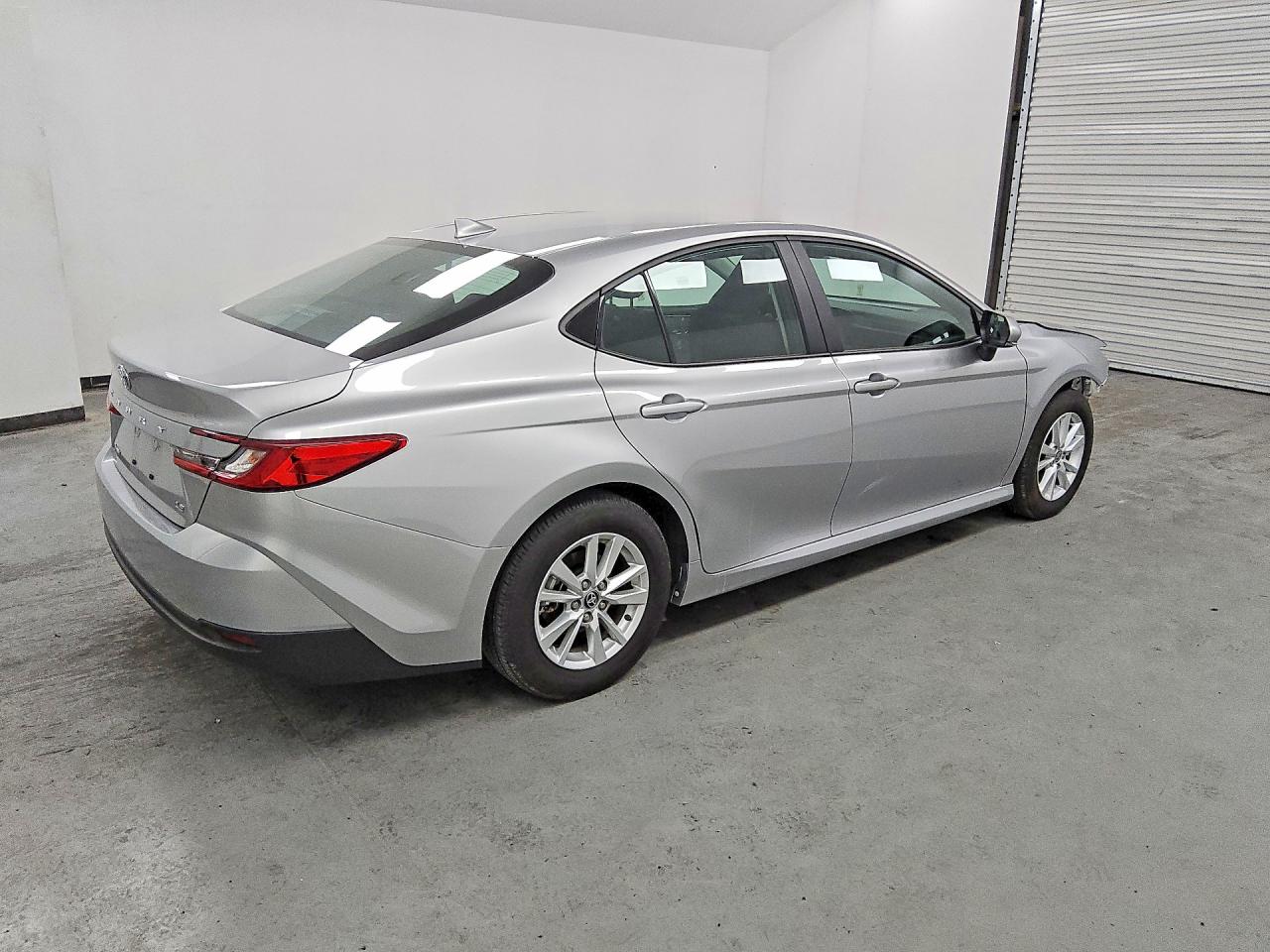 2025 TOYOTA CAMRY LE photo 3