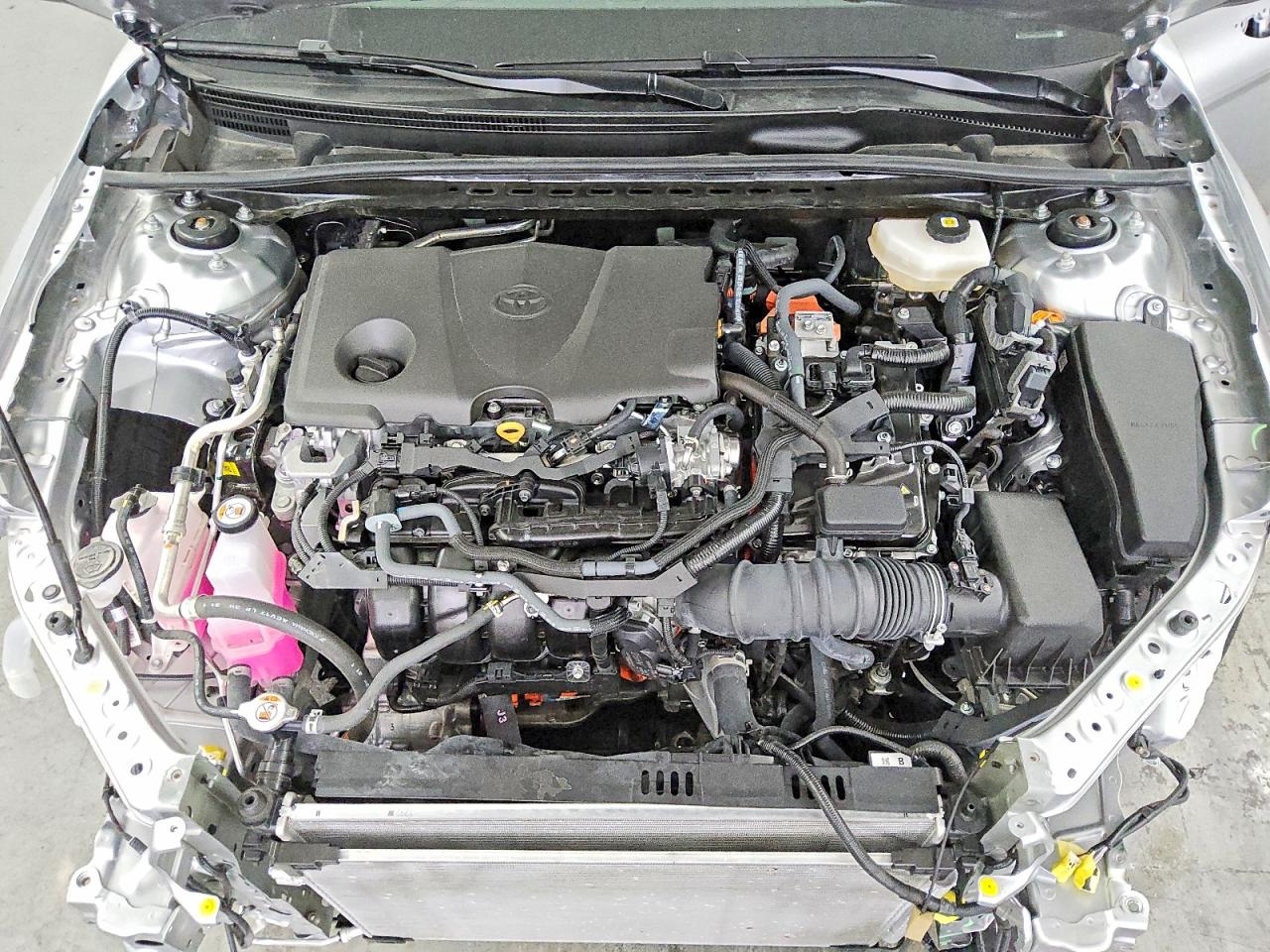 2025 TOYOTA CAMRY LE photo 11