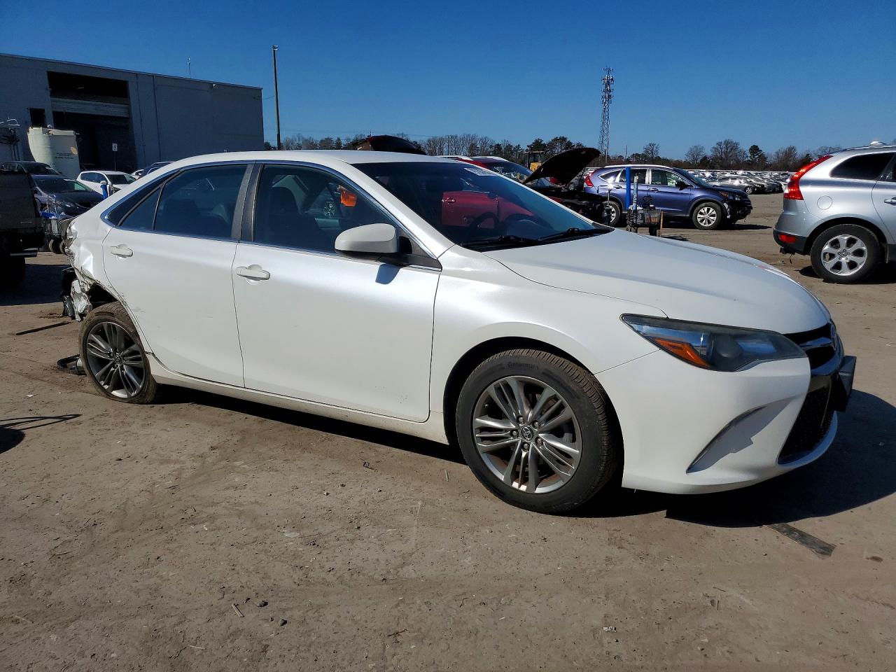 2016 TOYOTA CAMRY SE photo 7