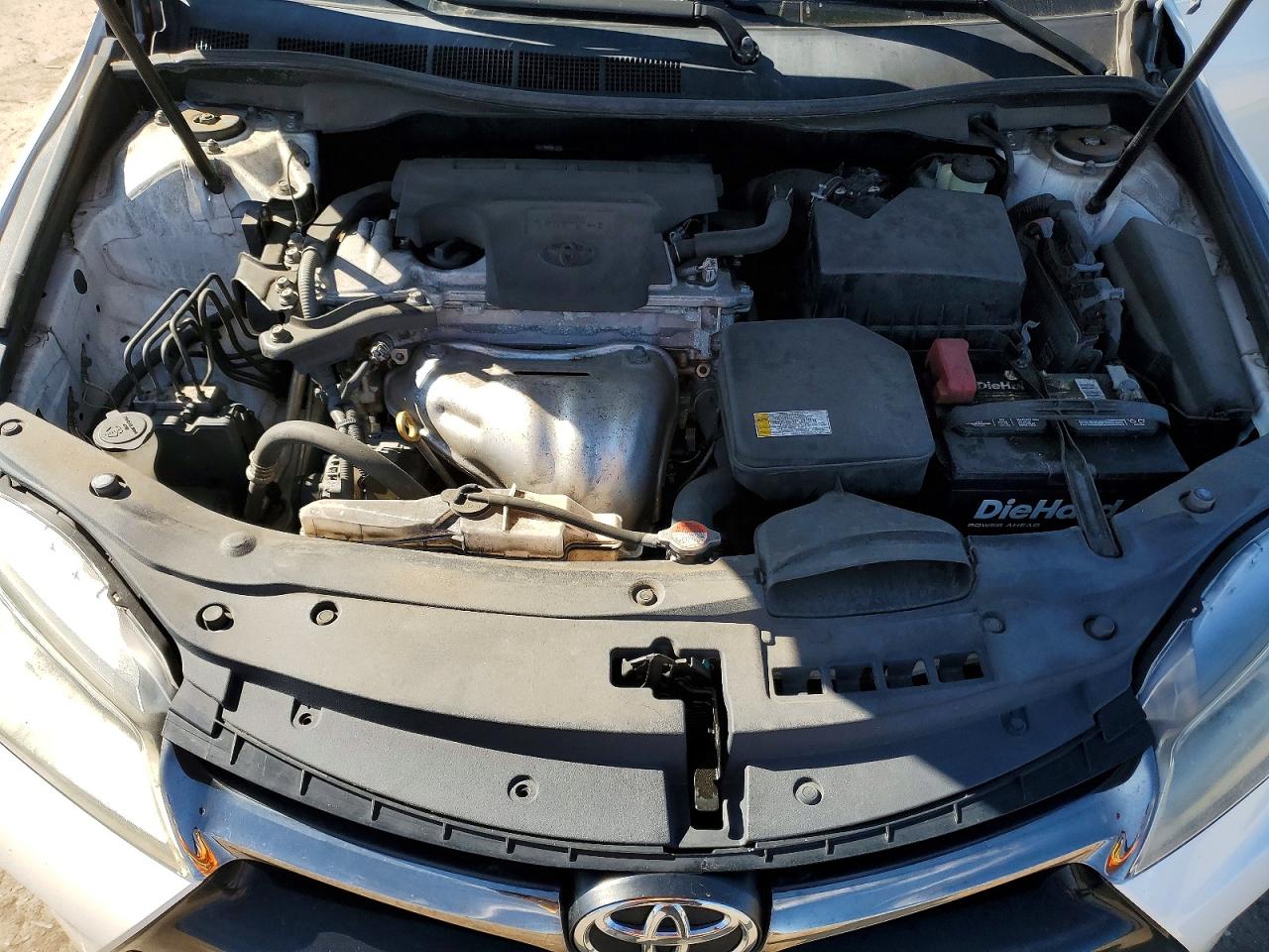2016 TOYOTA CAMRY SE photo 21