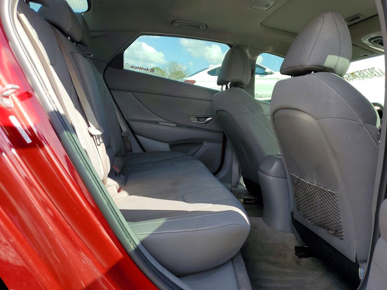2022 HYUNDAI ELANTRA SEL photo 10