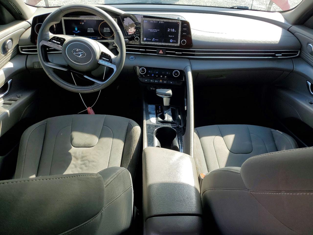 2022 HYUNDAI ELANTRA SEL photo 8