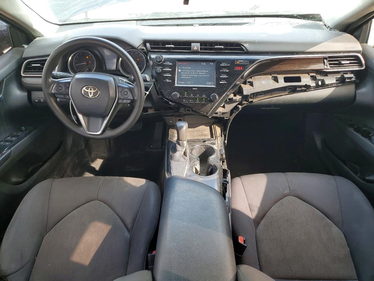 2020 TOYOTA CAMRY LE photo 15