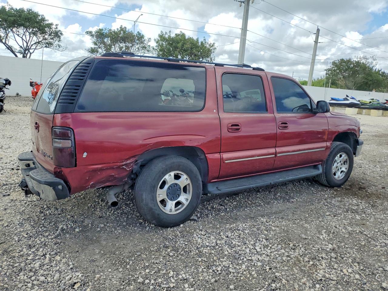 2002 CHEVROLET SUBURBAN C1500 photo 3