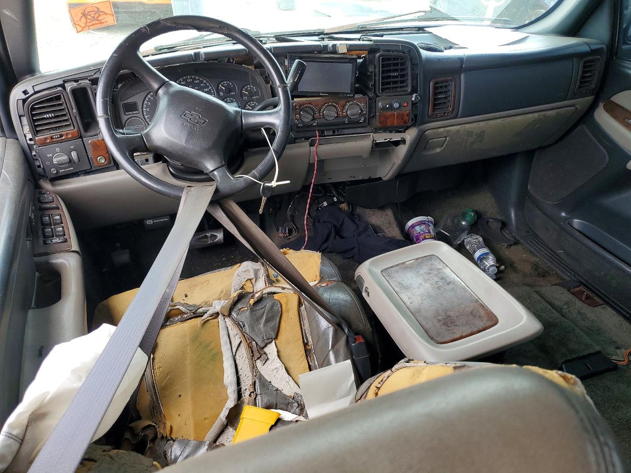 2002 CHEVROLET SUBURBAN C1500 photo 8
