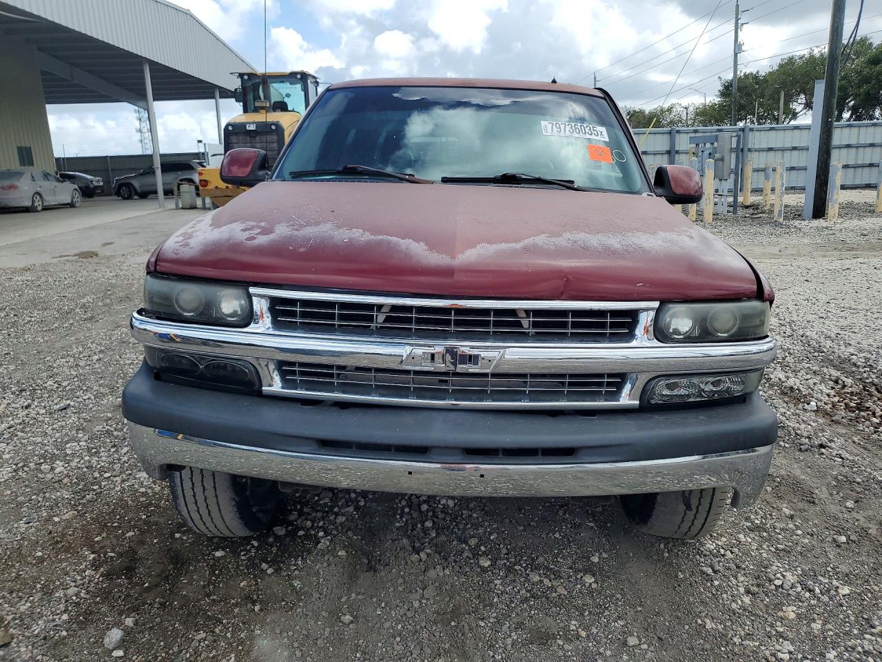 2002 CHEVROLET SUBURBAN C1500 photo 5