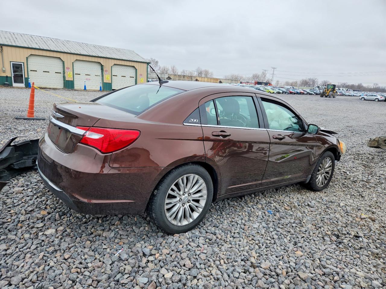 2013 CHRYSLER 200 LX photo 5
