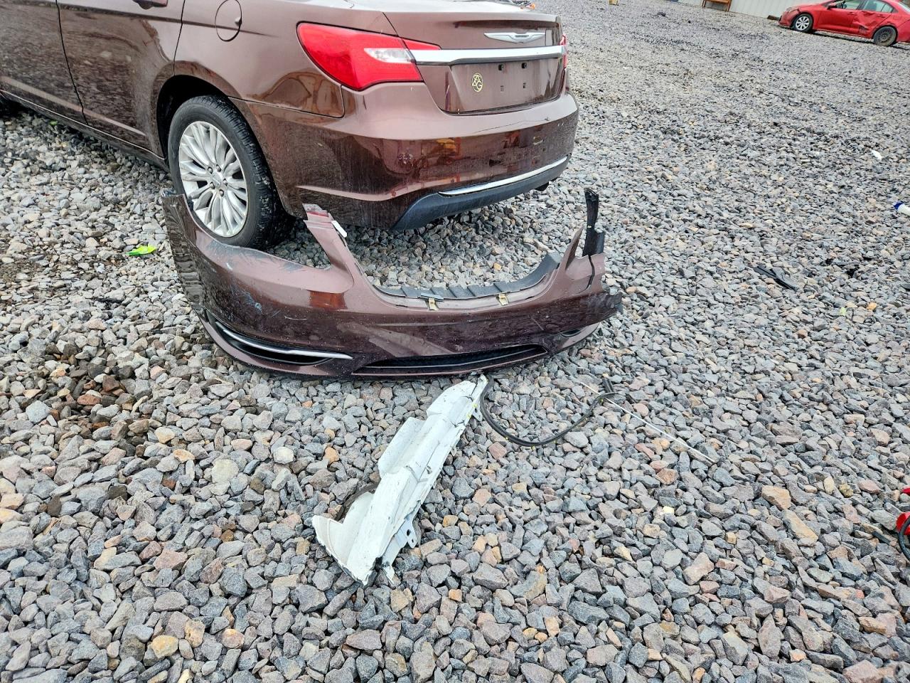 2013 CHRYSLER 200 LX photo 23
